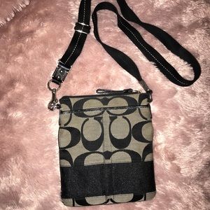 🔥🔥AUTHENTIC🔥🔥 Coach Crossbody bag